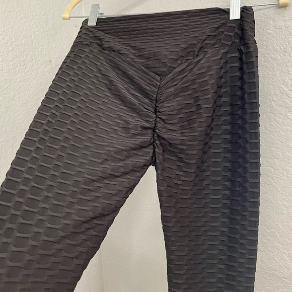 Black Stretchy Black Ribbed Leggings - Picture 9 of 15